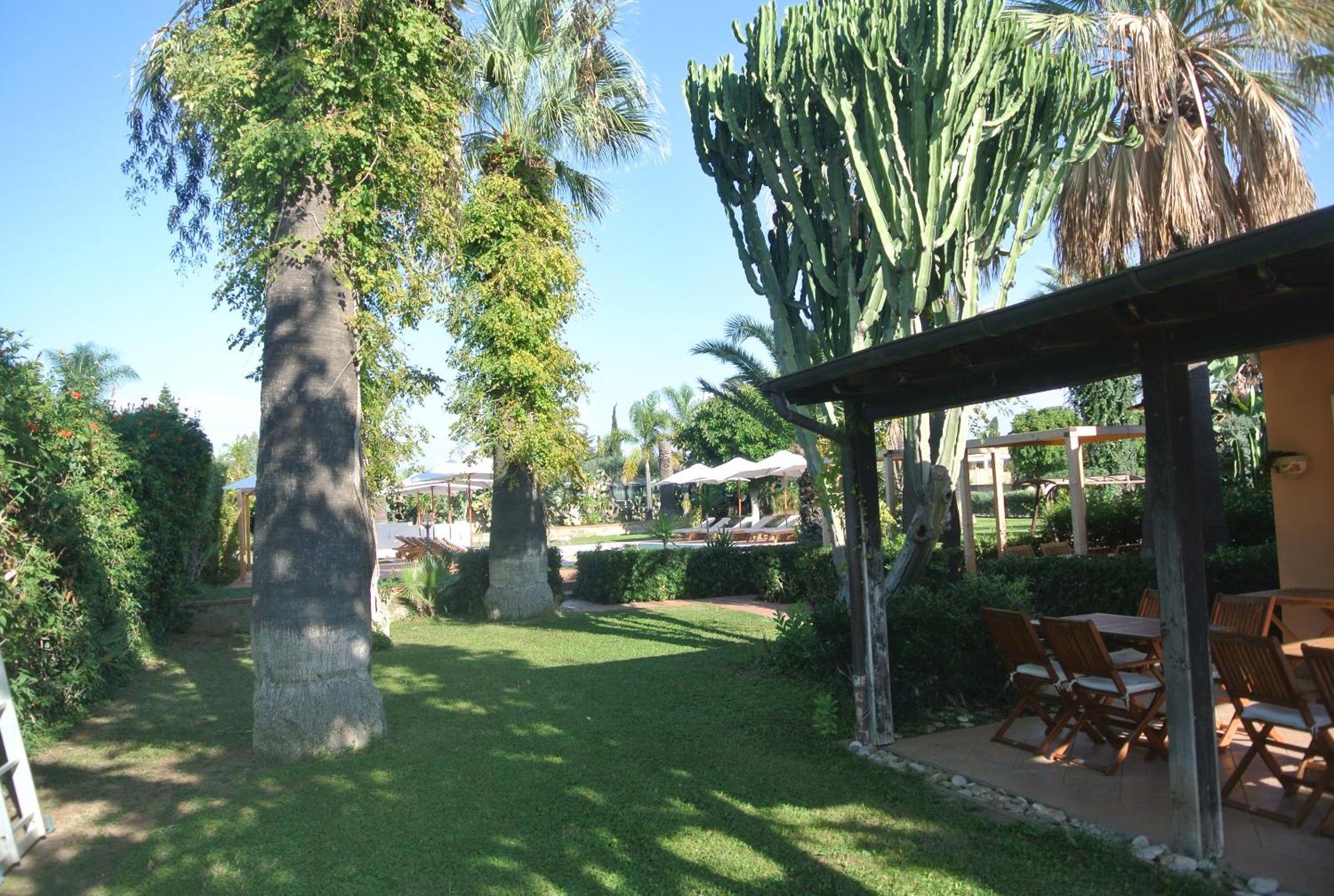 סן לאונה Villa Carlotta Resort מראה חיצוני תמונה